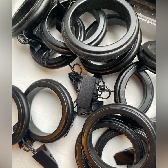 28 Black Drapery Rings - Picture 5 of 5
